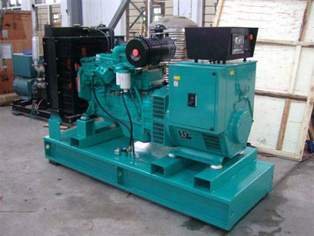 伽师200kw康明斯柴油发电机组图片 伽师200kw康明斯柴油发电机组图片